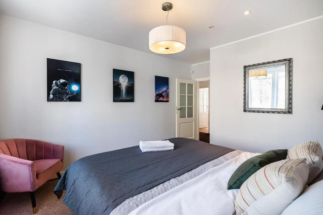 City Centre Luxury Apartment Warsaw